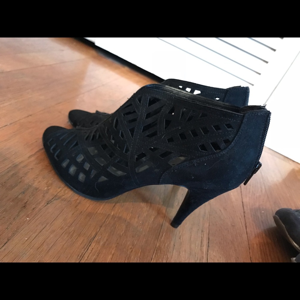 Black ankle heels